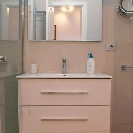 아파트 Nice & Modern Duplex In Las Galletas *